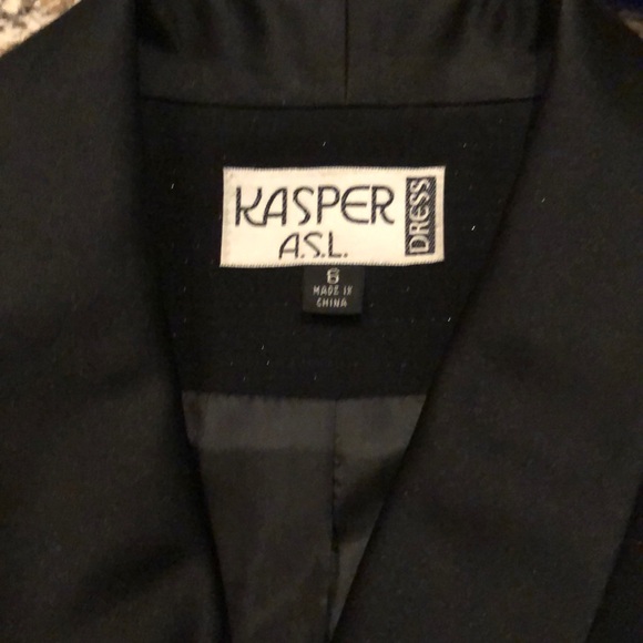 Women’s Kasper suit - Picture 3 of 5